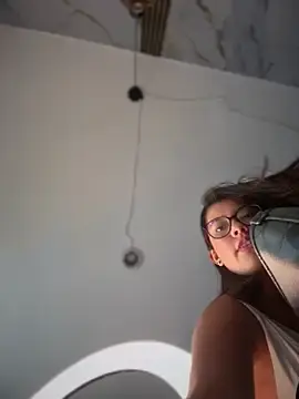 Stripchat Adult Webcams of sara_calderon