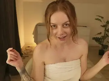 Stripchat Live Sex Cam of LadyInBad