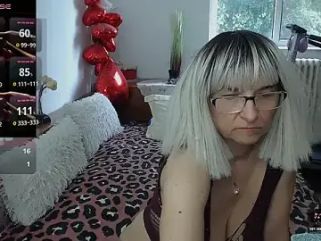 Stripchat Best live sex cam show of MilfDolores