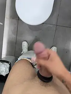 Stripchat Free Porn Cam of Turkishleo