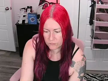 Stripchat Sex Cam of gennyrock