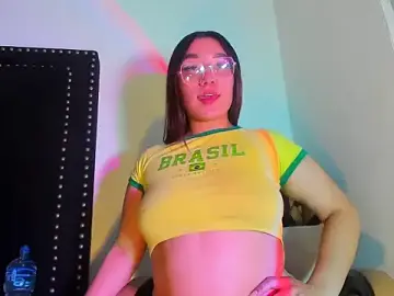 Stripchat Nude Webcam of AdharaRose_Rs