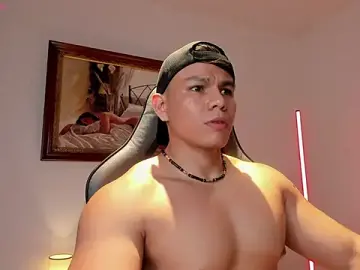 Stripchat Adult Webcam of RoyConstance