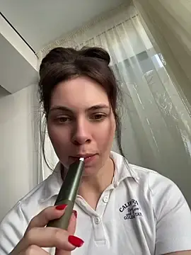Stripchat Watch Live Sex Cams of CurlyLara