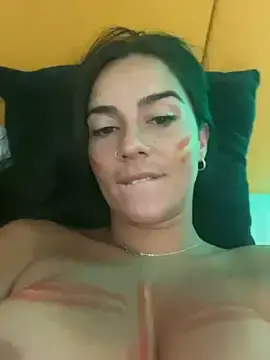 Stripchat Free Live Porn of exoticnoah