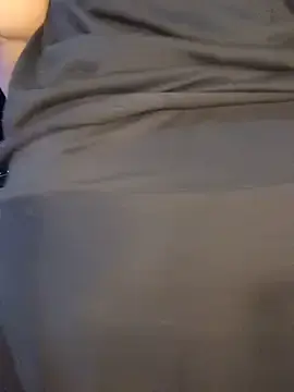 Stripchat Live Sex Cam of CURVEYDOLLXX