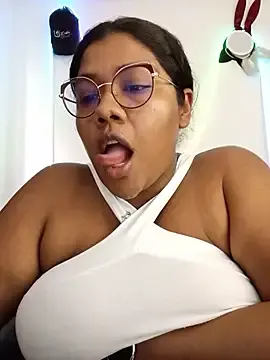 Stripchat Best live sex cam show of paola091
