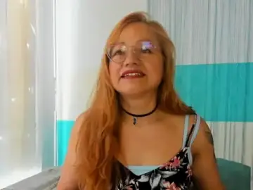 Stripchat Sex Cam of anthonela_mature_