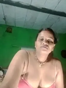 Stripchat Live Sex Cam of Shivani09900