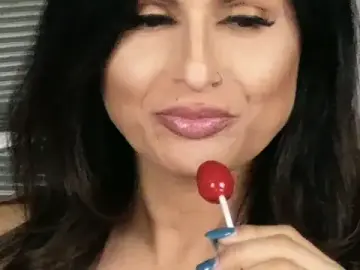 Stripchat Live Sex Cam of xprettysmilex