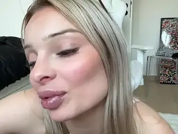 Stripchat Adult Video Chat of HannaXLove