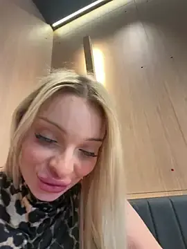 Stripchat Adult Webcam of HannaXLove