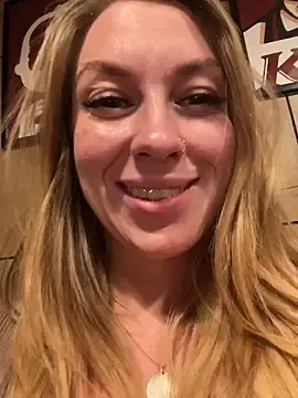 Stripchat Free Porn Cam of Sweet___Emily