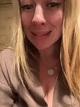 Stripchat Adult Video Chat of Sweet___Emily