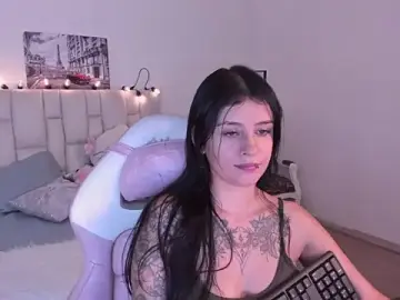 Stripchat Sex Cam of yenny_garcia
