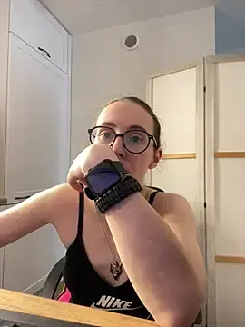 Stripchat Best Webcam of MartiniiSelenna