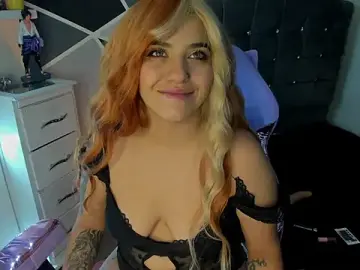 Stripchat Live Sex Cam of alyssa_magiic