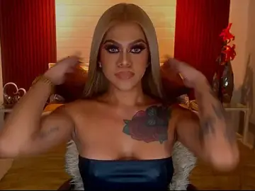 Stripchat Free Live Porn of StellaStrong30