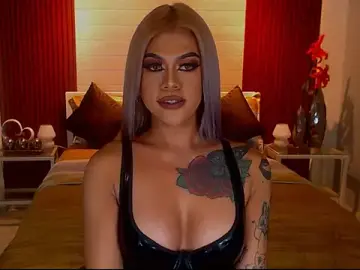 Stripchat Free Live Porn of StellaStrong30