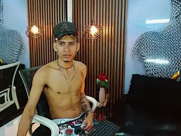 Stripchat Nude Webcam of Skinny_cute_Alyer