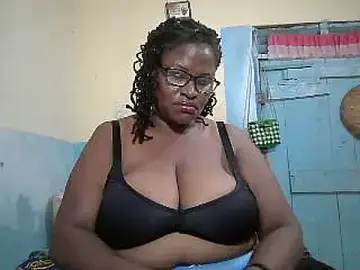 Stripchat Live Sex Cam of sexy_bigboobss