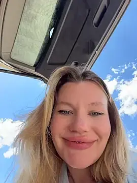 Stripchat Live Sex of justmilaa