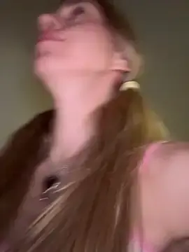Stripchat Best Webcam of kira_mia