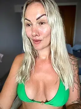 Stripchat Sex Chat of NastyMilf_