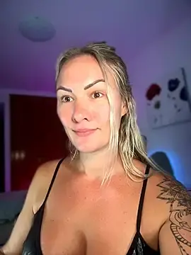 Stripchat Live Sex of NastyMilf_