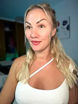 Stripchat Watch Live Sex Cams of NastyMilf_