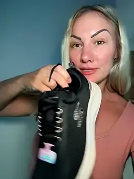 Stripchat Watch Live Sex Cams of NastyMilf_