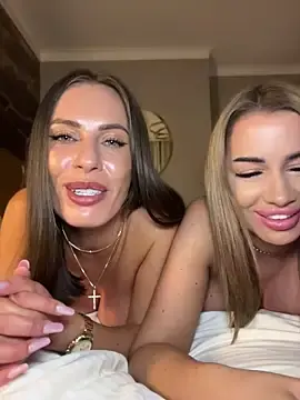 Stripchat Free Porn Cam of _JessyRey_