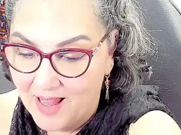 Stripchat Adult Webcam of cataleya_mom