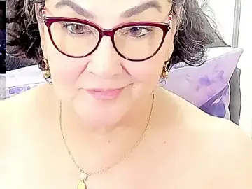 Stripchat Watch Live Sex Cams of cataleya_mom