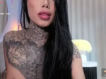 Stripchat Adult Webcam of belllbonniie