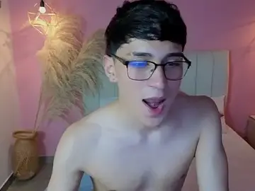 Stripchat Watch Live Sex Cams of ryan_valentino