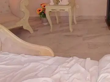 Stripchat Free Porn Cam of shantallknowless