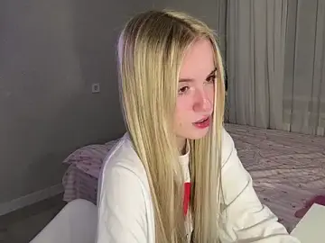 Stripchat Adult Webcam of Between_Eeys