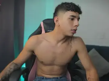 Stripchat Sex Chat of andy_cute22
