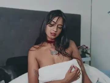 Stripchat Sex Cam of Delilah_Blazee