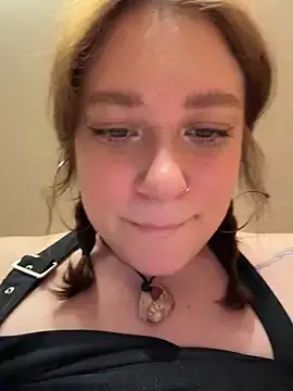 Stripchat Adult Webcam of lucy-joy