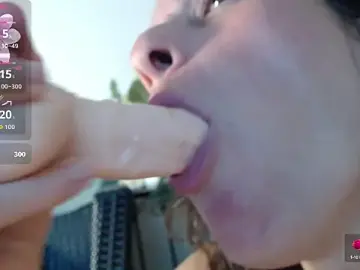 Stripchat Live Sex Cam of Squirtmania