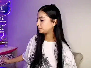 Stripchat Free Porn Cam of mia_yireth