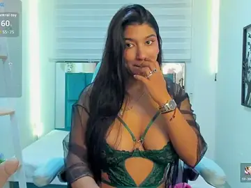 Stripchat Adult Webcams of Aurora_Blazee