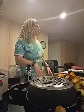 Stripchat Sex Chat of PinkTheHawk