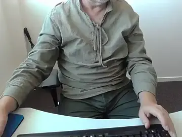 Stripchat Free Porn Cam of Buggemann