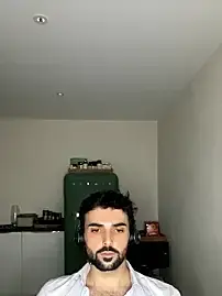 Stripchat Live Sex Cam of eauminerale