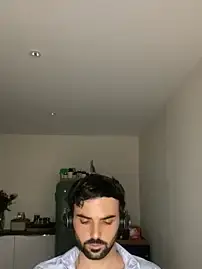 Stripchat Live Sex Cam of eauminerale