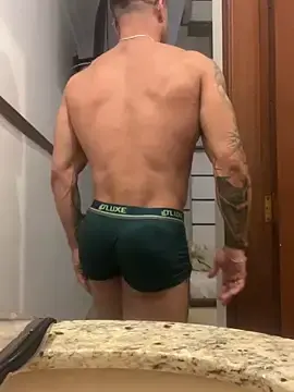 Stripchat Watch Live Sex Cams of EdyeVini