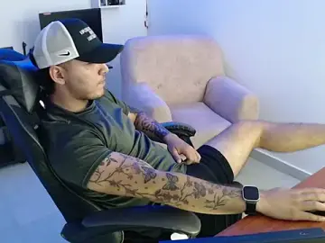 Stripchat Sex Cam of Thiago_420